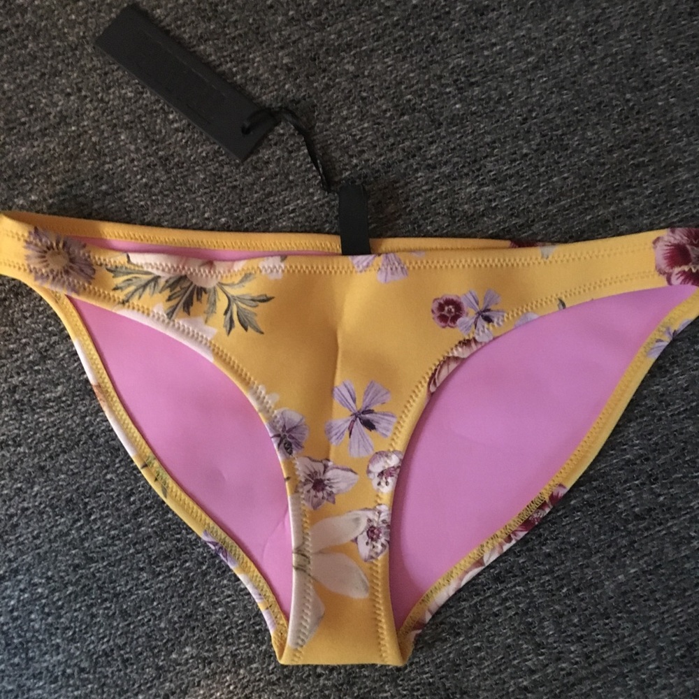 TRIANGL bikini Delilah in Fiore Giallo